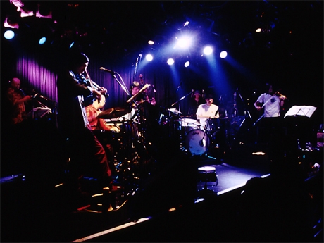 ��ë�ǹ�ݥ��㥺���٥�ȡ����JAZZ�פδ�Ϣ�饤��