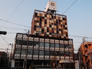 �ۥƥ�֥��饹���׺ƻ�ư�ء�3�����̥�˥塼���륪���ץ�