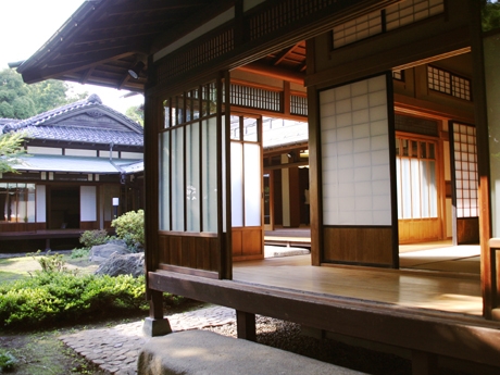 �崱�������Į�ν���ʸ����ֵ�ī�ҲȽ���פ���ΰ��̸���